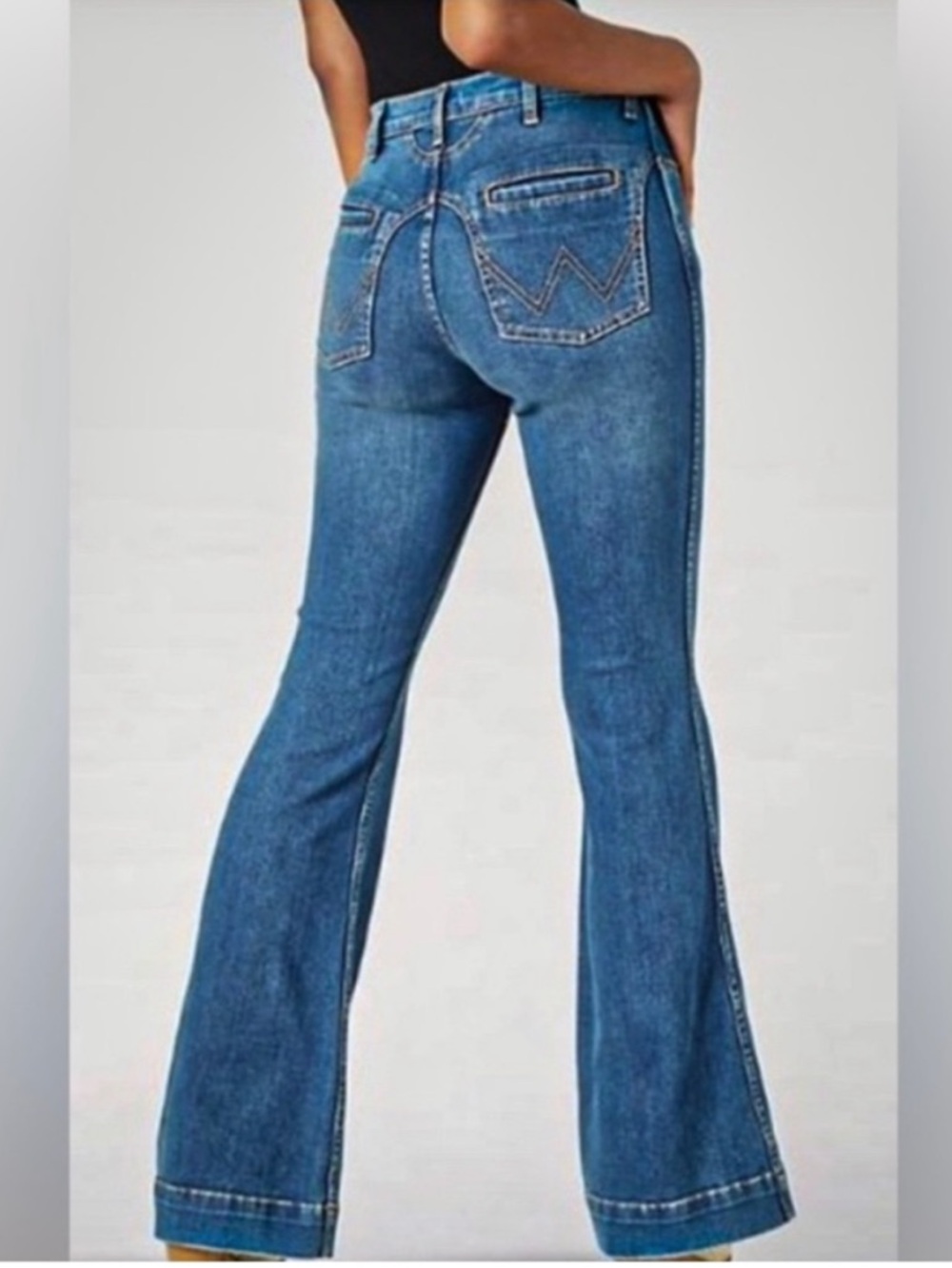 Wrangler Mid-Blue Flare Jeans - Women's